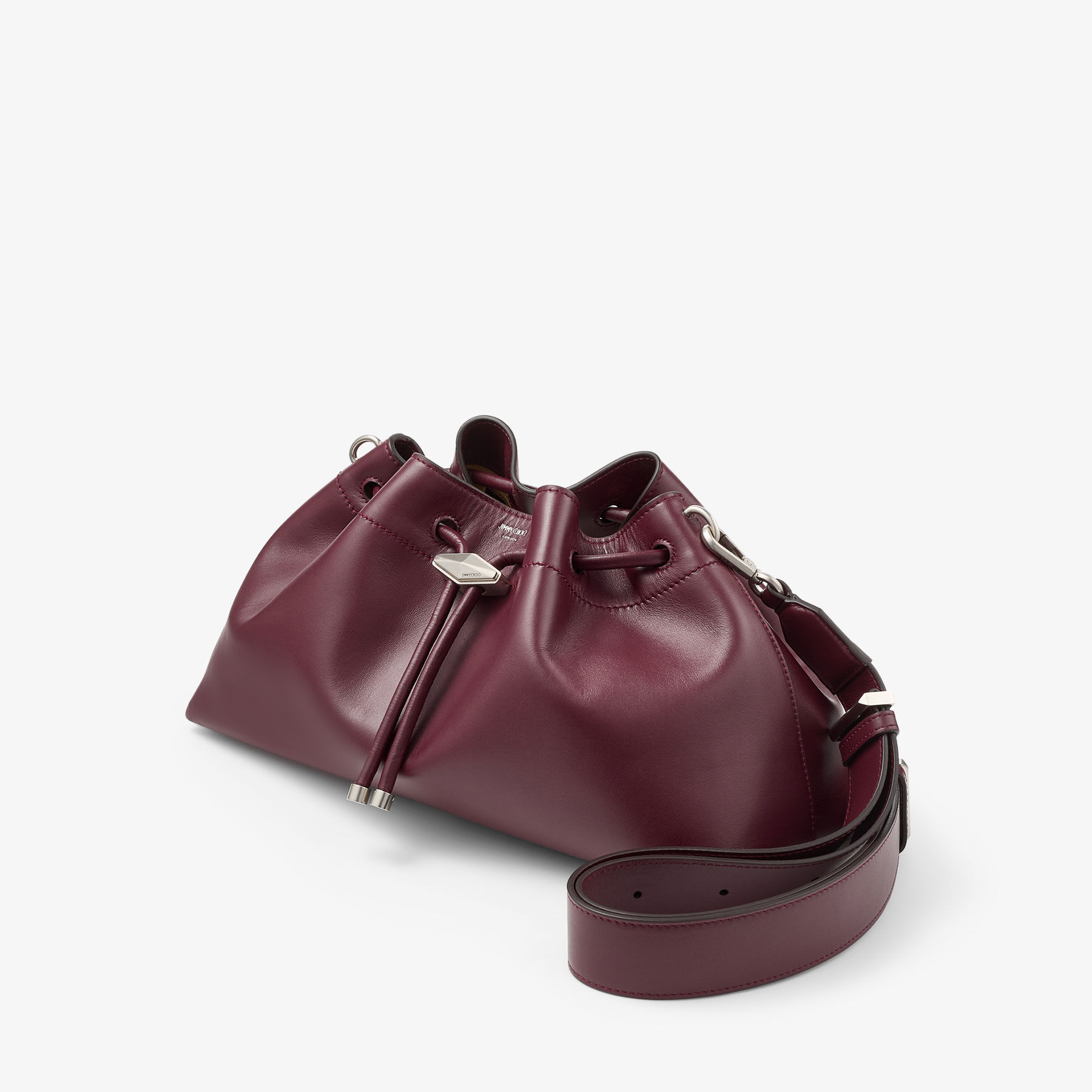 まり BONBONBCKTEWHUT_061867_ANGLE_v