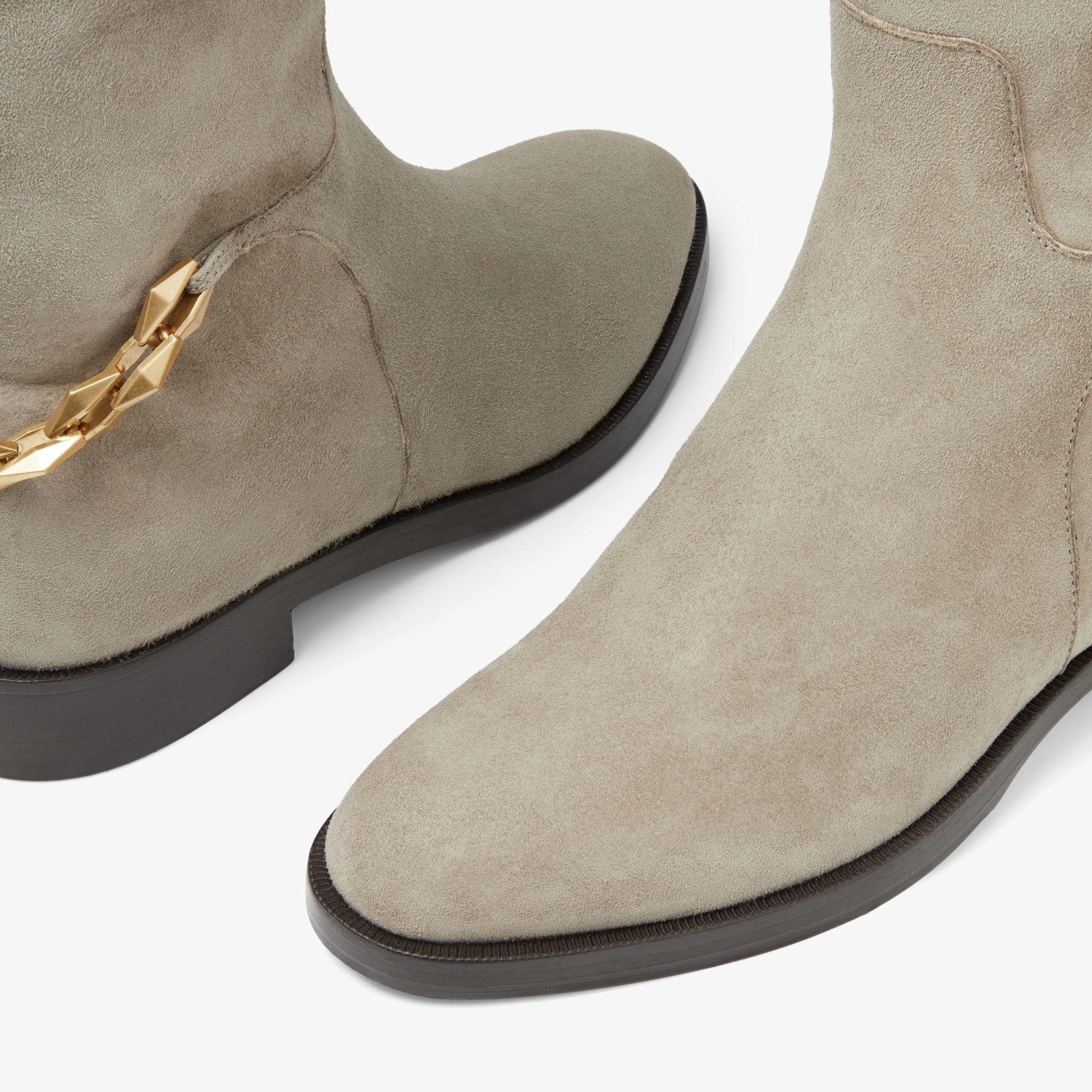 Flat beige boots 2025
