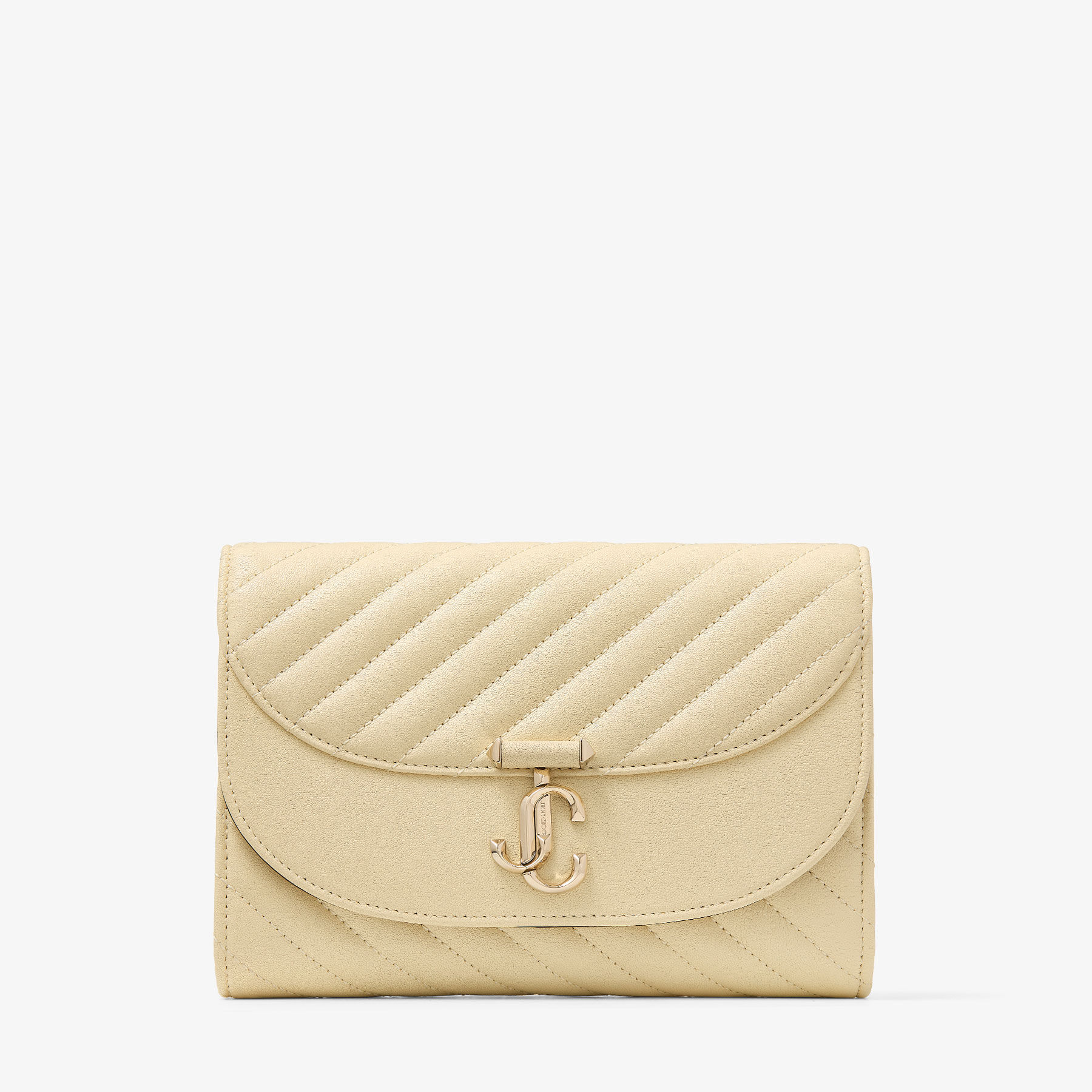 【関税&送料込】Jimmy Choo Skylar Clutch In Butter-Colored L Skylar |Gold Candy Wrap Leather Clutch with Square JC Clasp