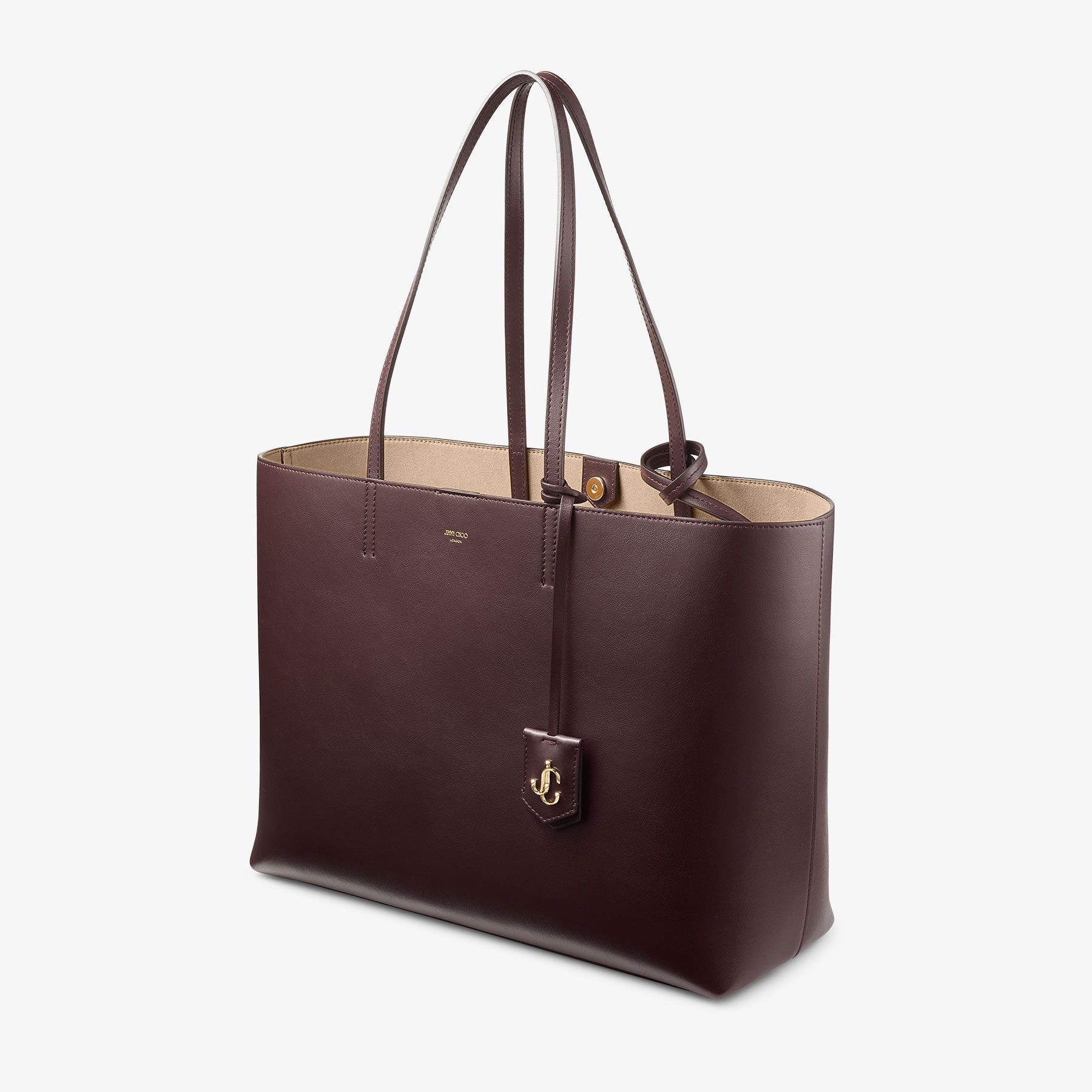 NINE2FIVEEWPKR_062004_ANGLE_vg