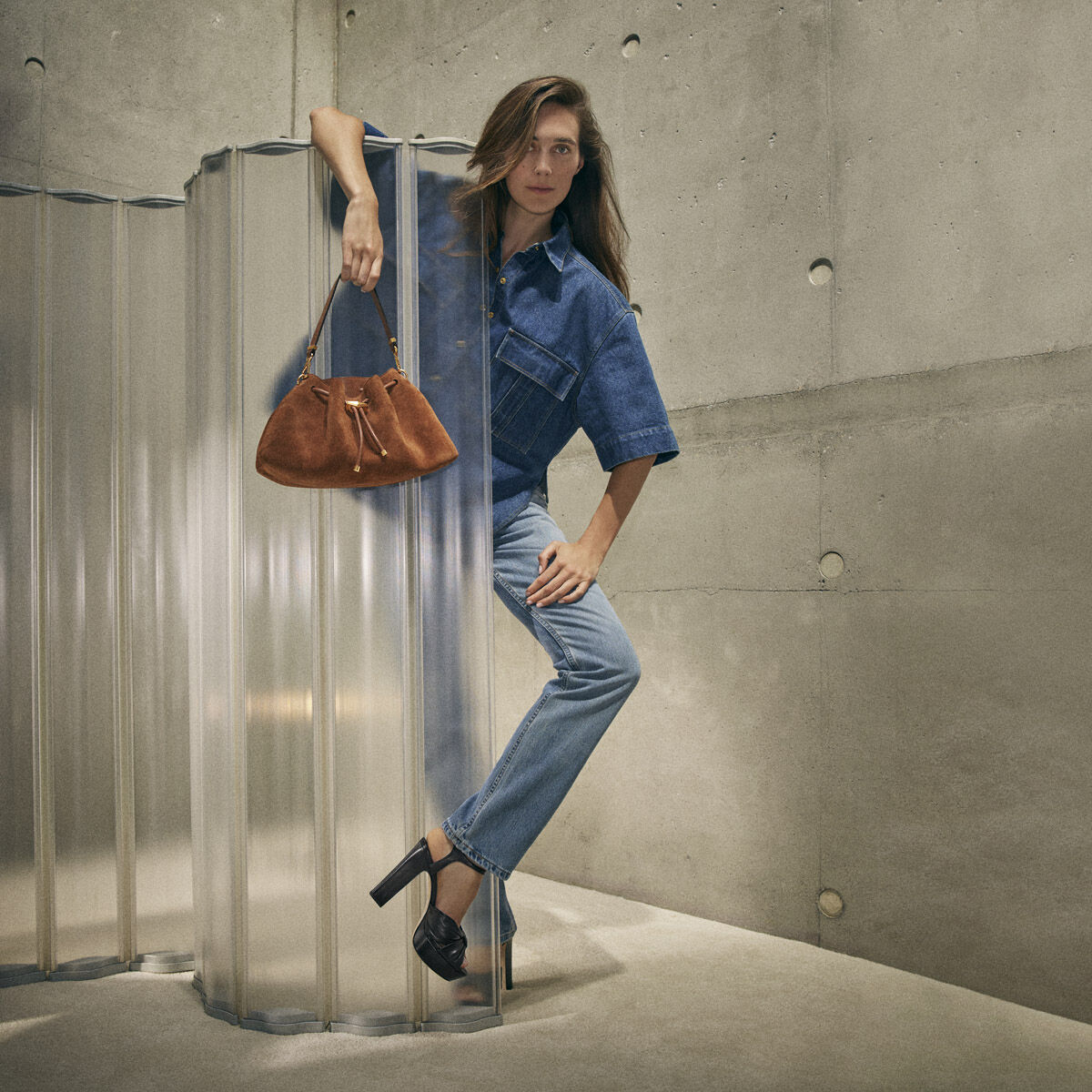 Cinch M | Tan Suede Bag | JIMMY CHOO